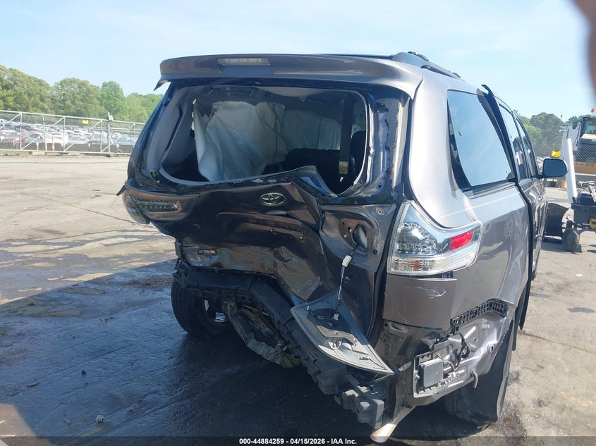 2017 Toyota Sienna Se Premium 8 Passenger VIN: 5TDXZ3DCXHS834697 Lot: 44884259