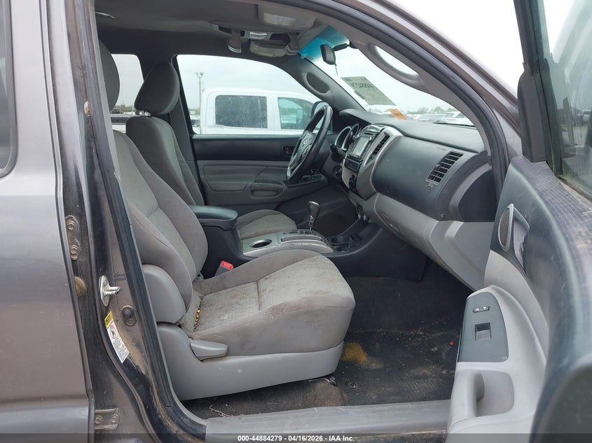 2015 Toyota Tacoma Base V6