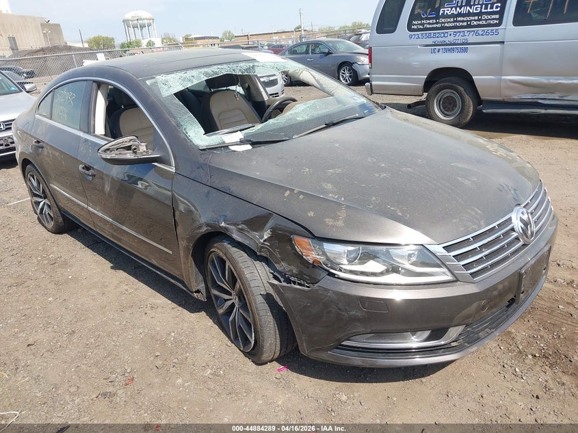 Vin: wvwrp7an7fe824661, lot: 45381635, volkswagen cc 2.0t executive 2015 img_1