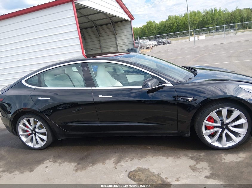 2018 Tesla Model 3 Long Range/Performance VIN: 5YJ3E1EB7JF082309 Lot: 44884322