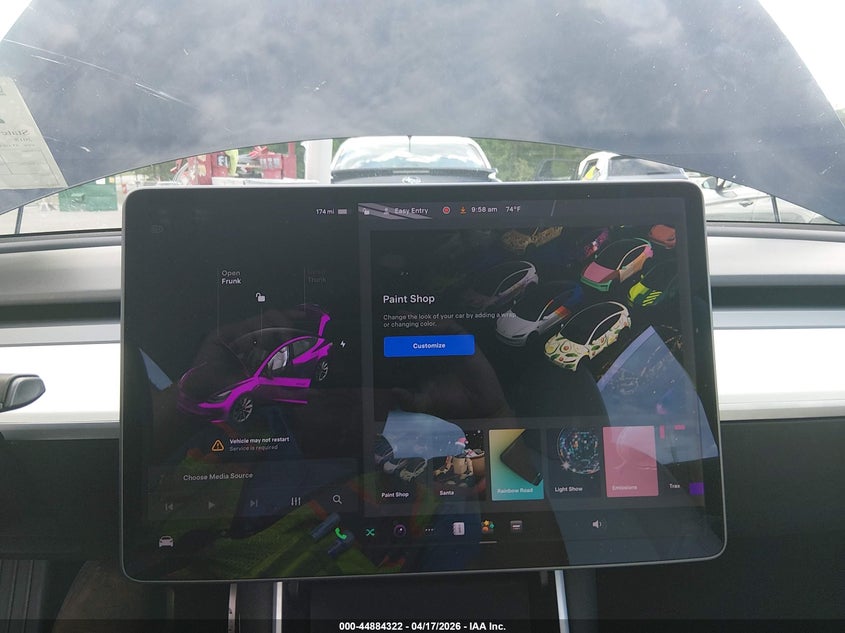 2018 Tesla Model 3 Long Range/Performance VIN: 5YJ3E1EB7JF082309 Lot: 44884322