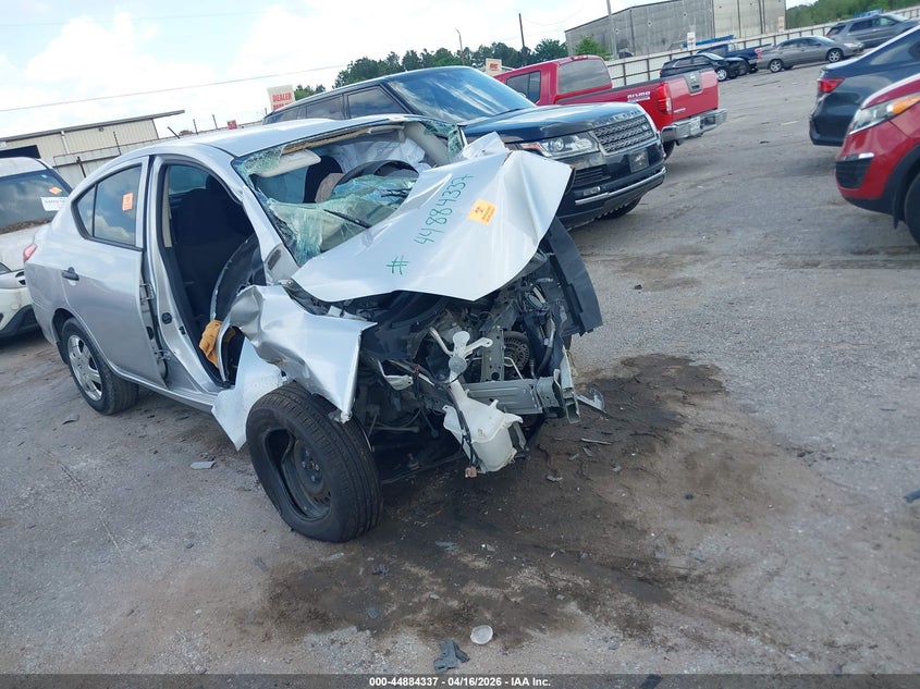 2015 NISSAN VERSA 1.6 S
