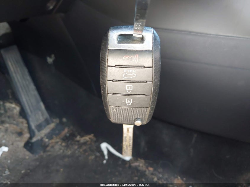 2015 Kia Soul VIN: KNDJN2A25F7180092 Lot: 44884349