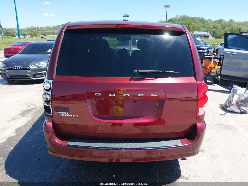 2017 Dodge Caravan 3.6 Grand Sxt red Lot 111044884378 Vin 2C4RDGCG3HR662153