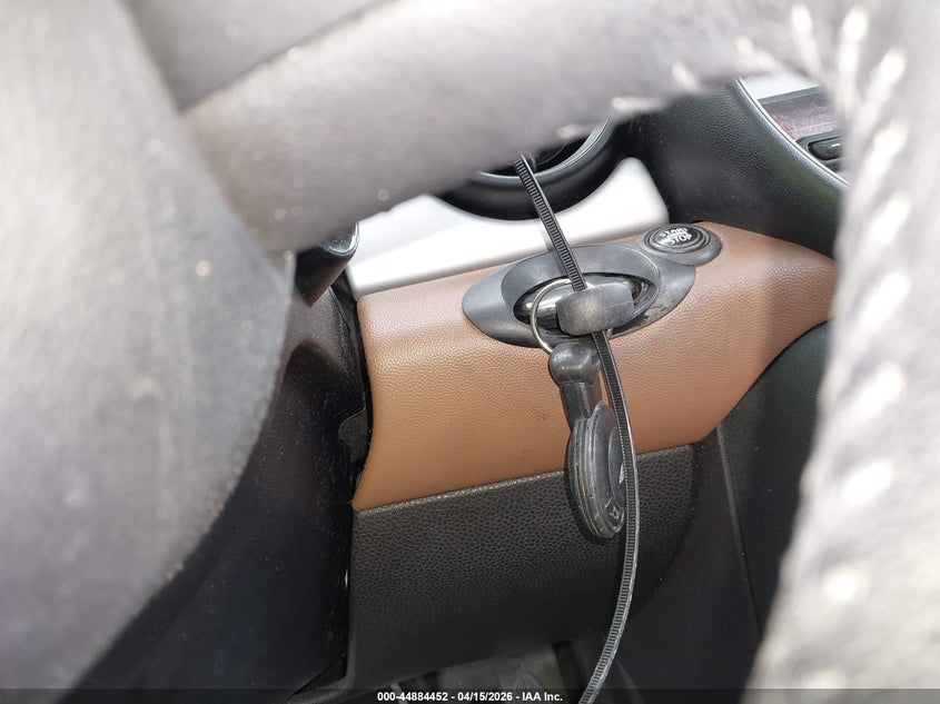 2011 Mini Cooper VIN: WMWSU3C54BT092430 Lot: 44884452