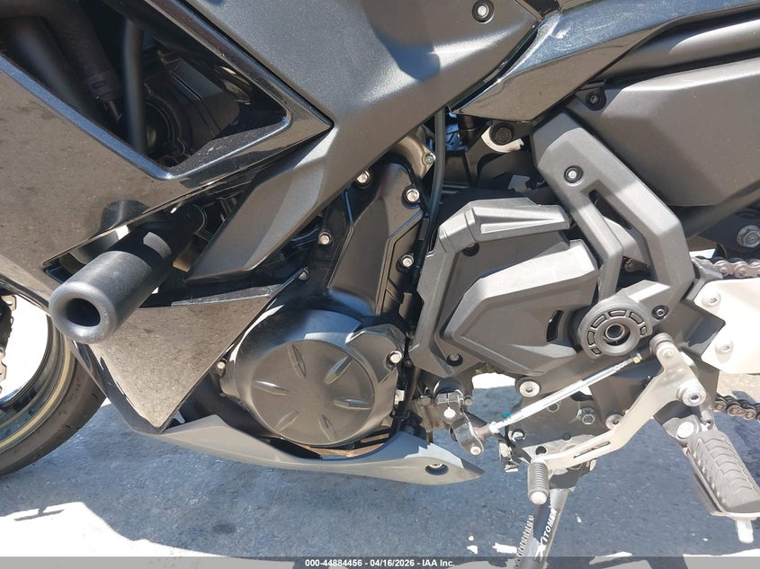 2024 Kawasaki Ex650 R VIN: ML5EXER19RDAD5340 Lot: 44884456