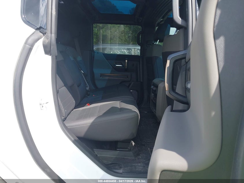 2024 GMC Hummer Ev Suv 2X VIN: 1GKB0NDE9RU104380 Lot: 44884458