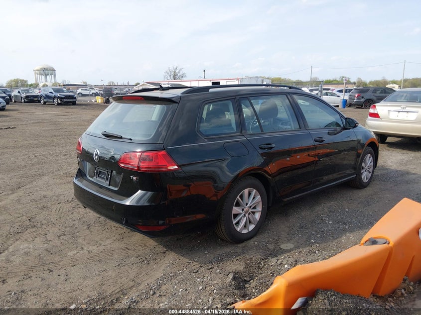 2016 Volkswagen Golf Sportwagen Tsi S 4-Door