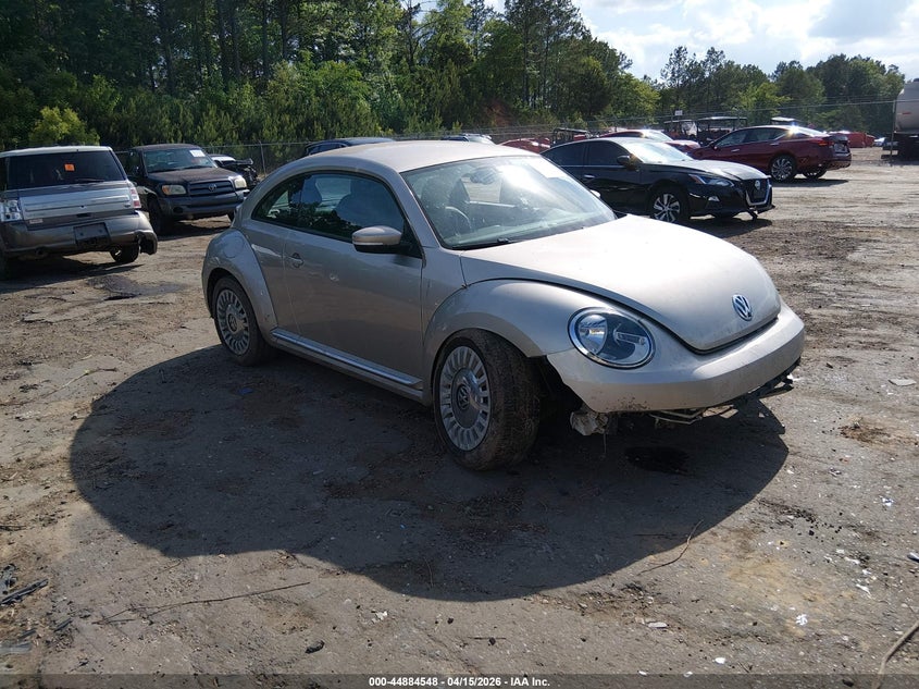 2016 VOLKSWAGEN BEETLE 1.8T SE