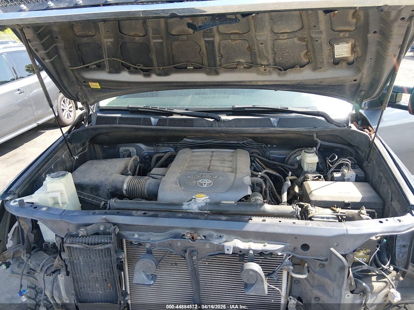 2008 Toyota Tundra Sr5 5.7L V8 VIN: 5TFRV54118X038669 Lot: 44884572