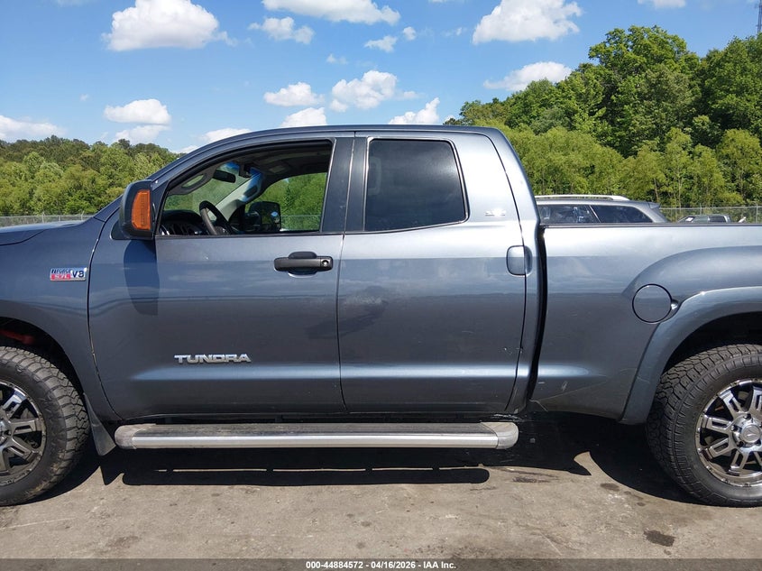 2008 Toyota Tundra Sr5 5.7L V8 VIN: 5TFRV54118X038669 Lot: 44884572