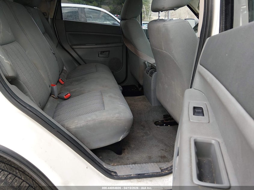 2005 Jeep Grand Cherokee Laredo VIN: 1J4GR48KX5C724912 Lot: 44884606