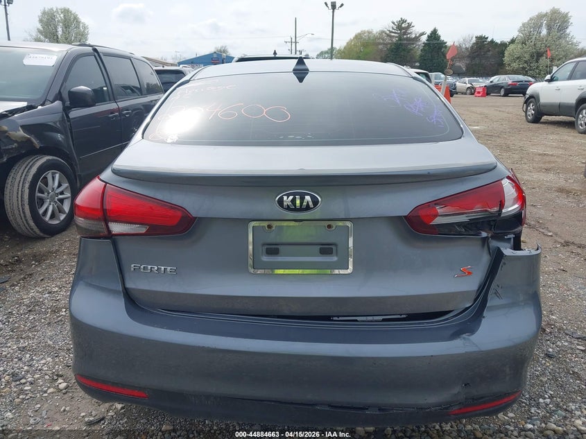 2018 Kia Forte S VIN: 3KPFL4A75JE204600 Lot: 44884663