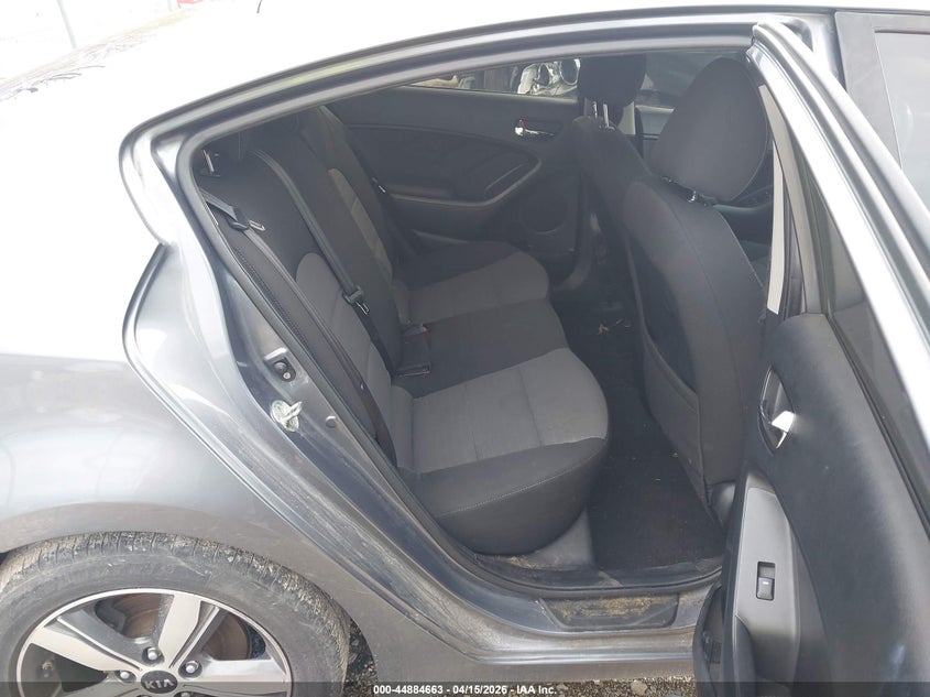 2018 Kia Forte S VIN: 3KPFL4A75JE204600 Lot: 44884663