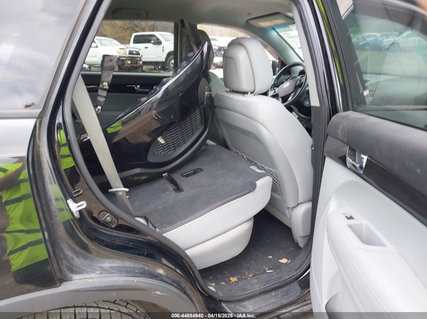 2013 Kia Sorento Lx V6 VIN: 5XYKTDA26DG376533 Lot: 44884940