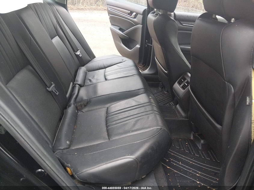 2018 HONDA ACCORD auction photo 8