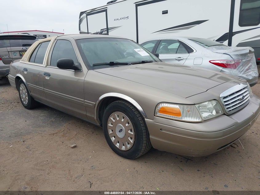 2005 Ford Crown Victoria Standard