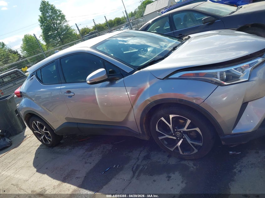 VIN NMTKHMBX7JR005387 2018 TOYOTA C-HR XLE