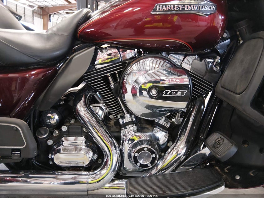 2016 HARLEY-DAVIDSON FLHTCUTG auction photo 8