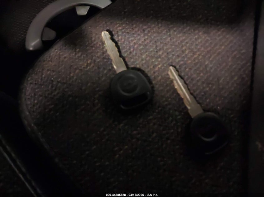 2003 Chevrolet Silverado 1500 Work Truck VIN: 2GCEC19X631221226 Lot: 44885528