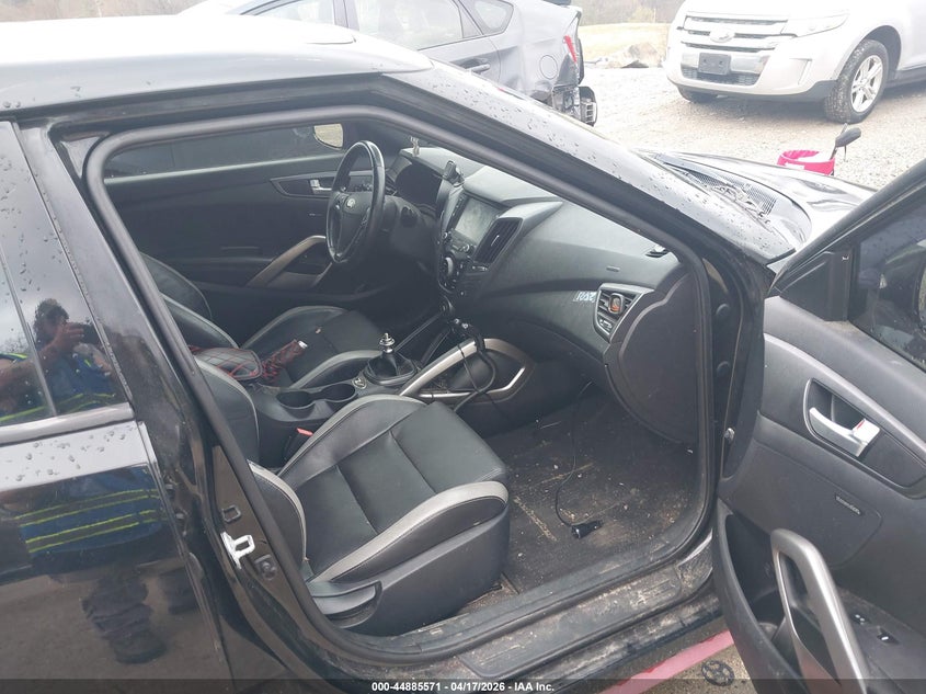 2016 Hyundai Veloster Turbo