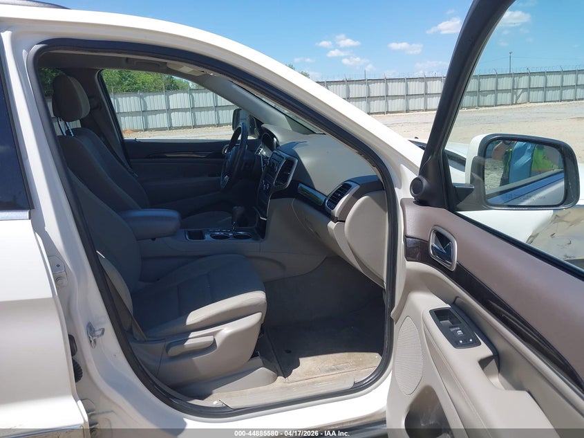 2012 Jeep Grand cherokee 3.6 Laredo white Lot 111044885580 Vin 1C4RJEAG7CC215519
