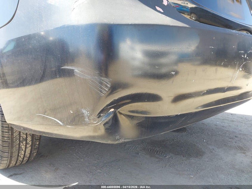 2007 Hyundai Elantra Gls/Limited/Se VIN: KMHDU46D77U253662 Lot: 44885596