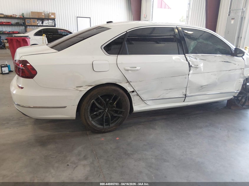 2017 Volkswagen Passat 1.8 1.8T Se white Lot 111044885703 Vin 1VWGT7A38HC024660