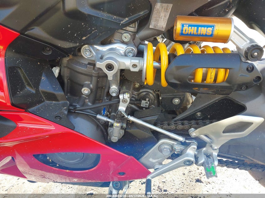 2025 Ducati Panigale V2/V2 S VIN: ZDMHAU8T5SB000643 Lot: 44885735