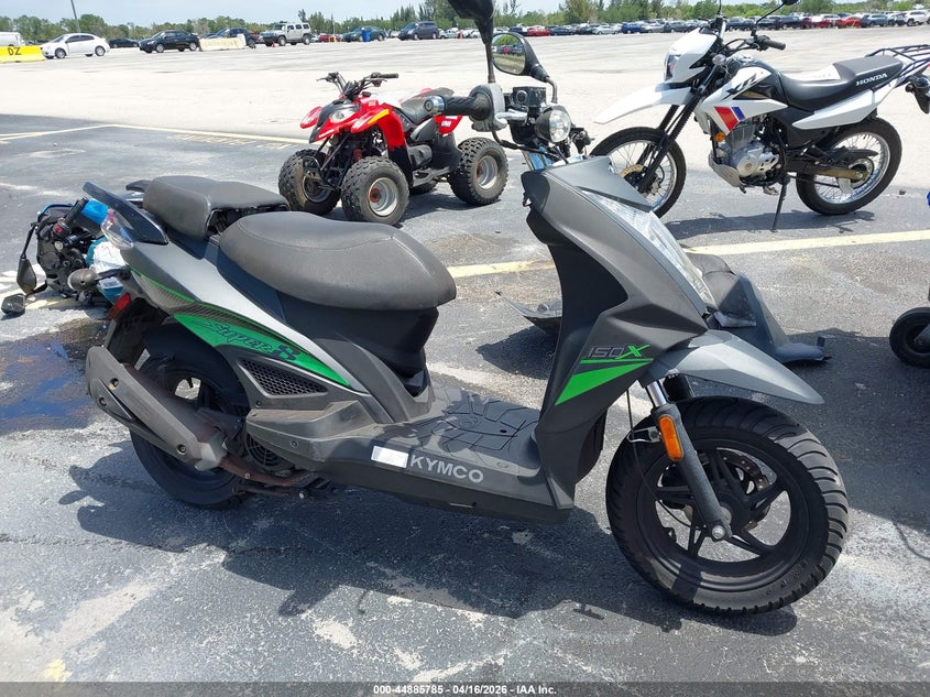 VIN: LC2D3J103MC200403 2021 KYMCO USA INC SUPER 8 150R/150X