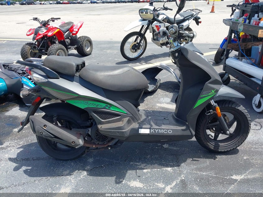 VIN: LC2D3J103MC200403 2021 KYMCO USA INC SUPER 8 150R/150X