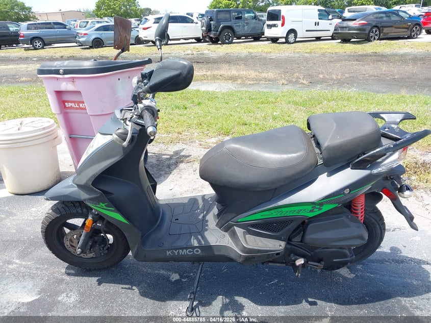 VIN: LC2D3J103MC200403 2021 KYMCO USA INC SUPER 8 150R/150X