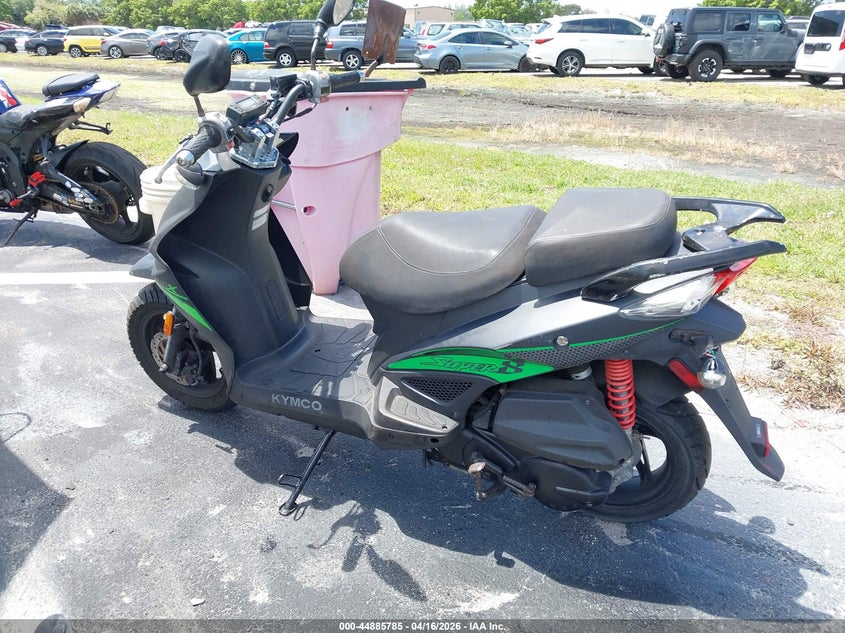 VIN: LC2D3J103MC200403 2021 KYMCO USA INC SUPER 8 150R/150X