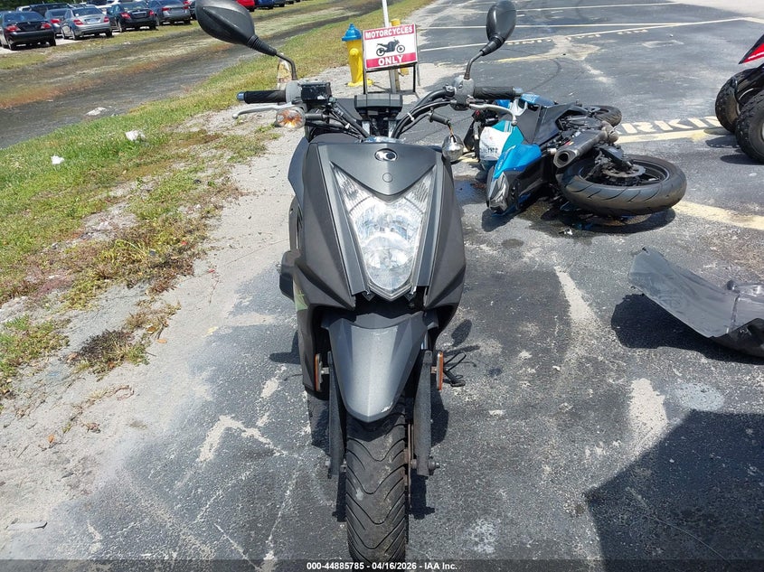 VIN: LC2D3J103MC200403 2021 KYMCO USA INC SUPER 8 150R/150X