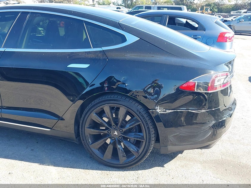 2014 Tesla Model S P85 VIN: 5YJSA1H1XEFP48661 Lot: 44885800