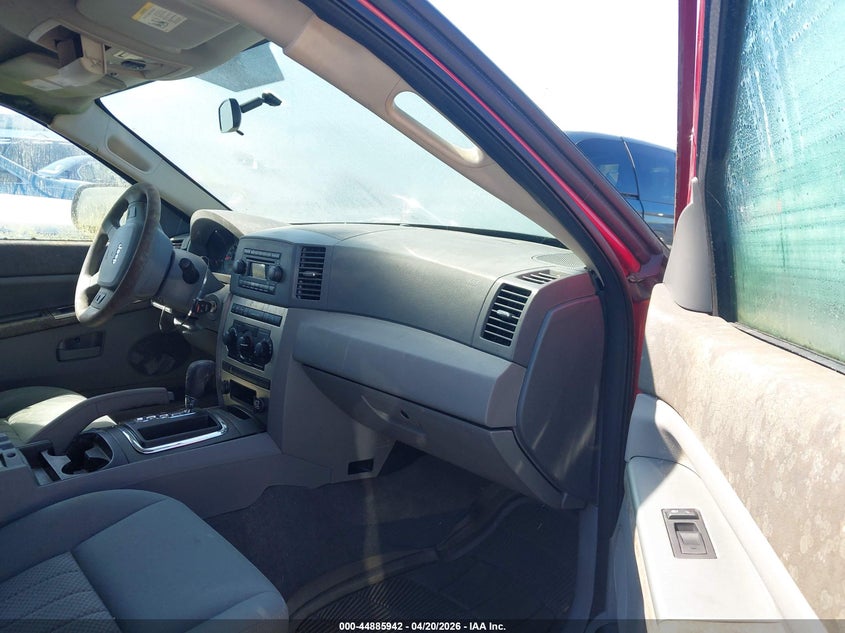 2005 Jeep Grand Cherokee Laredo