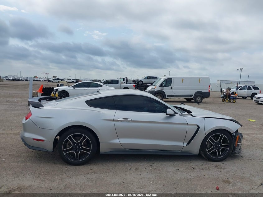 2019 Ford Mustang 2.3 Ecoboost silver Lot 111044885979 Vin 1FA6P8TH6K5200253