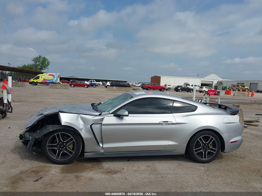 2019 Ford Mustang 2.3 Ecoboost silver Lot 111044885979 Vin 1FA6P8TH6K5200253