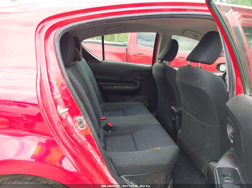 TOYOTA PRIUS C - zdjęcie 8