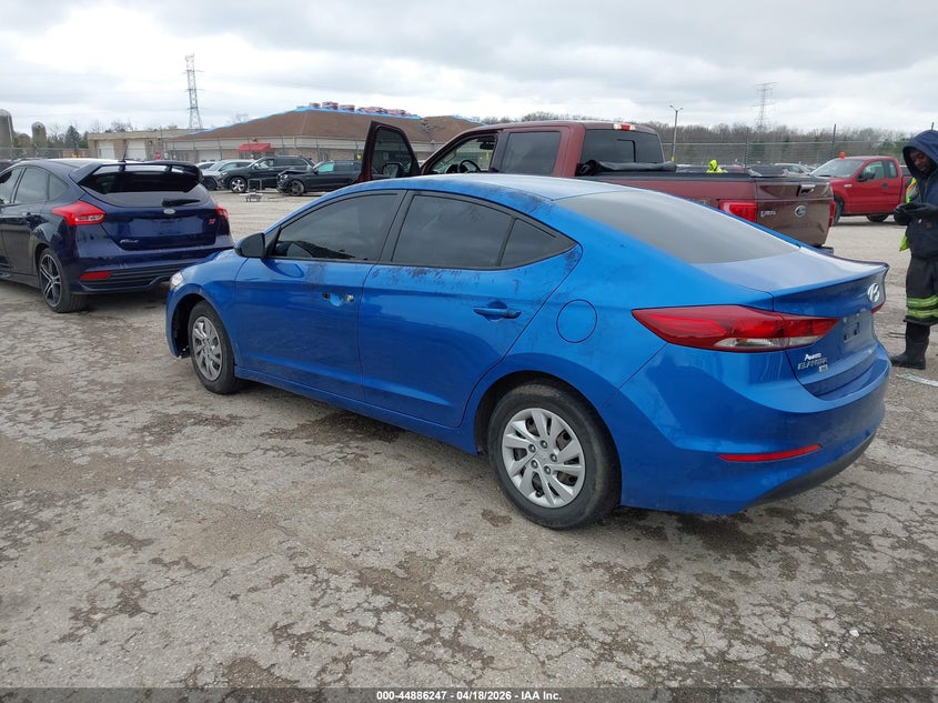 VIN 5NPD74LF1JH242210 2018 HYUNDAI ELANTRA SE
