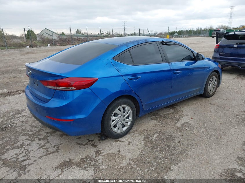 VIN 5NPD74LF1JH242210 2018 HYUNDAI ELANTRA SE