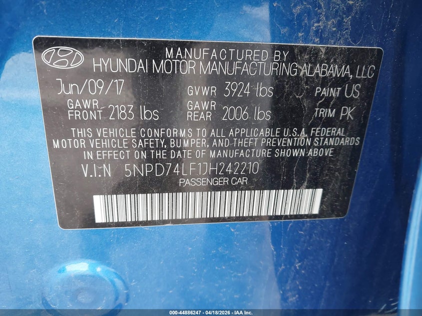 VIN 5NPD74LF1JH242210 2018 HYUNDAI ELANTRA SE