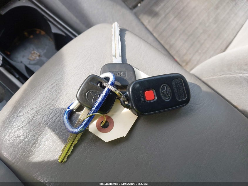 2005 Toyota Camry Le VIN: 4T1BE32K75U100327 Lot: 44886269