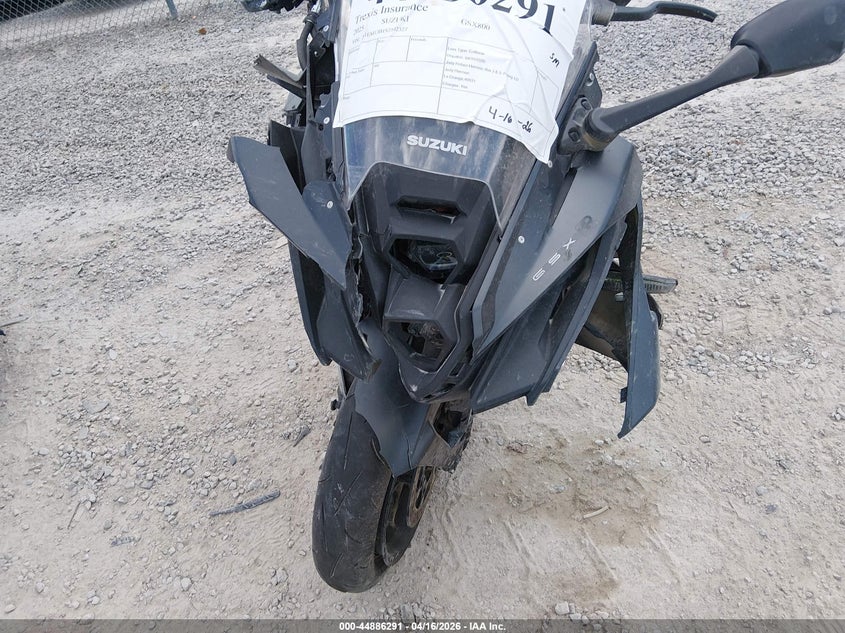 2025 Suzuki Gsx800 F VIN: JS1EM13B1S7102327 Lot: 44886291