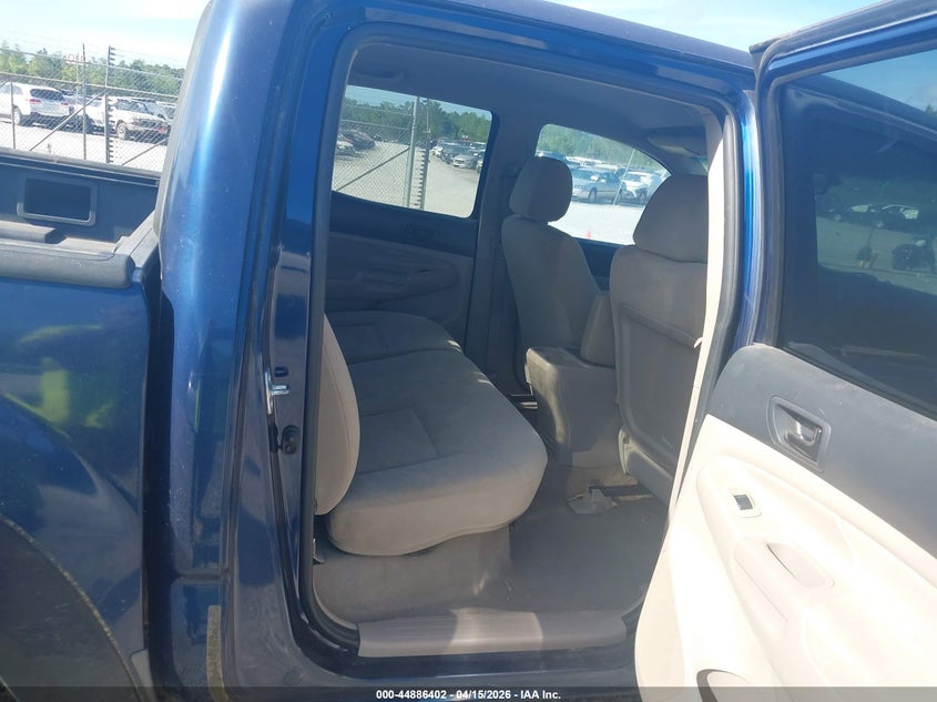 2006 Toyota Tacoma Base V6 VIN: 3TMLU42N06M005903 Lot: 44886402