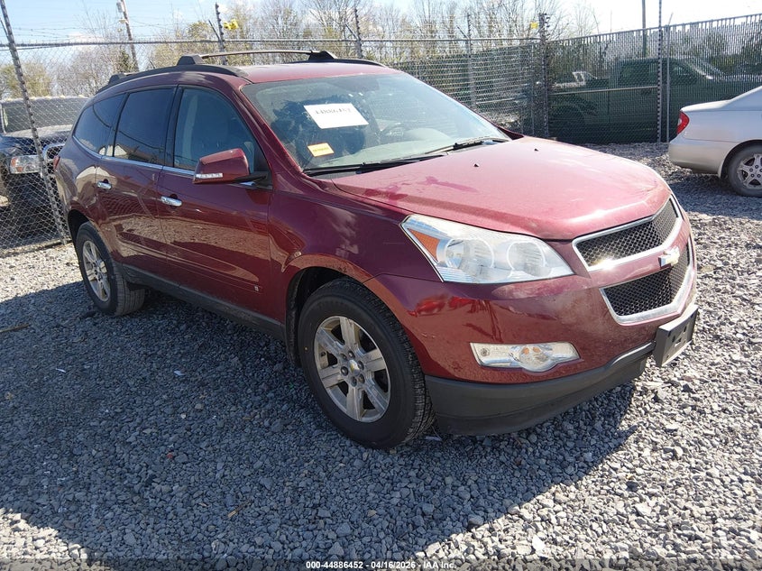 CHEVROLET TRAVERSE 2010. Lot# 44886452. VIN 1GNLRFED1AS111008. Photo 1