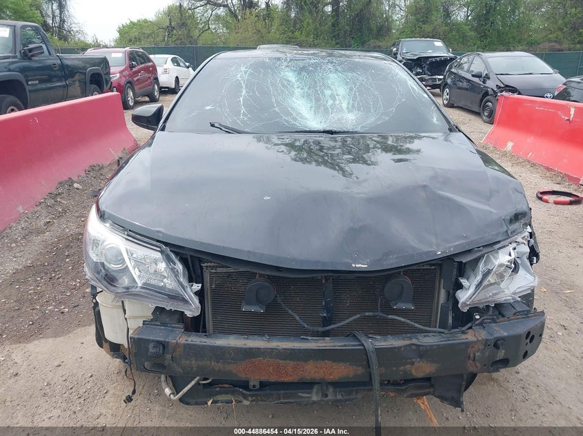 2014 Toyota Camry Se VIN: 4T1BF1FK1EU465582 Lot: 44886454