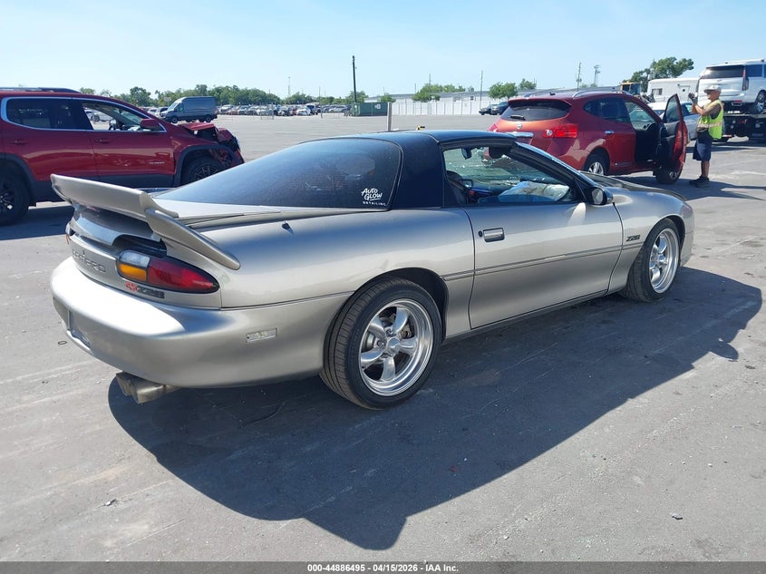 1999 CHEVROLET CAMARO auction photo 4