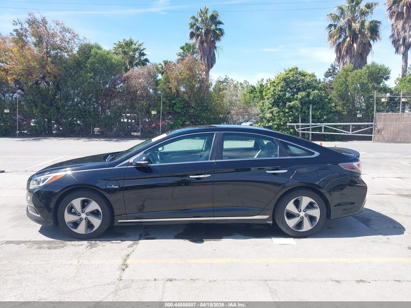 2017 Hyundai Sonata Plug-In Hybrid VIN: KMHE14L23HA066132 Lot: 44886507