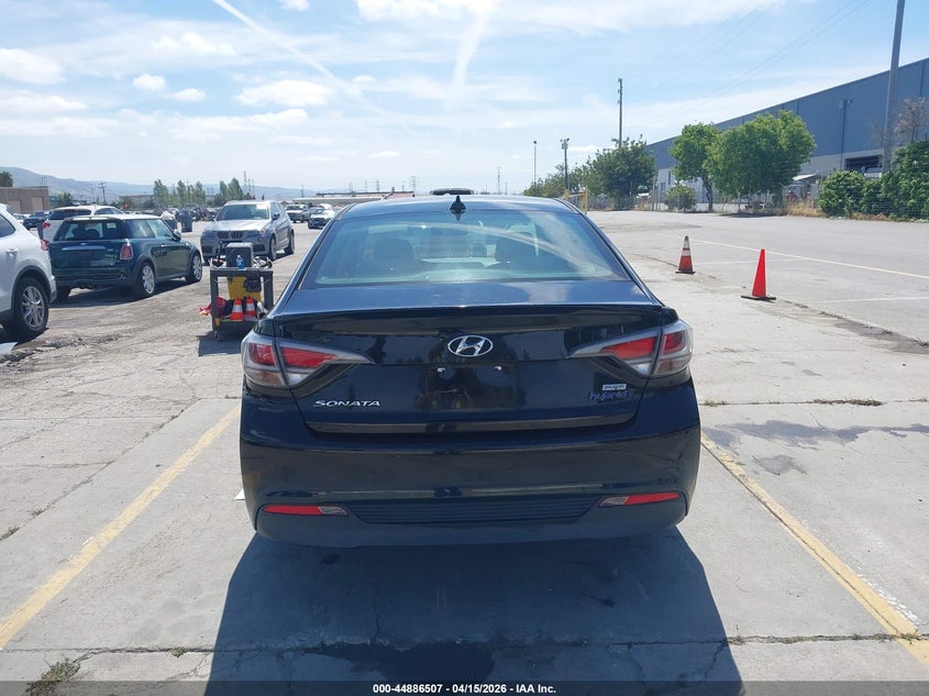 2017 Hyundai Sonata Plug-In Hybrid VIN: KMHE14L23HA066132 Lot: 44886507